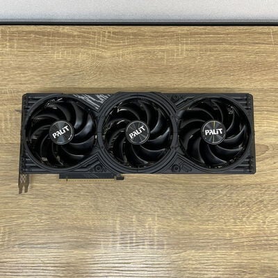 【津ラッツ店】中古  Palit NE75070019K9-GB2050A (RTX5070 12G) 1460027015 