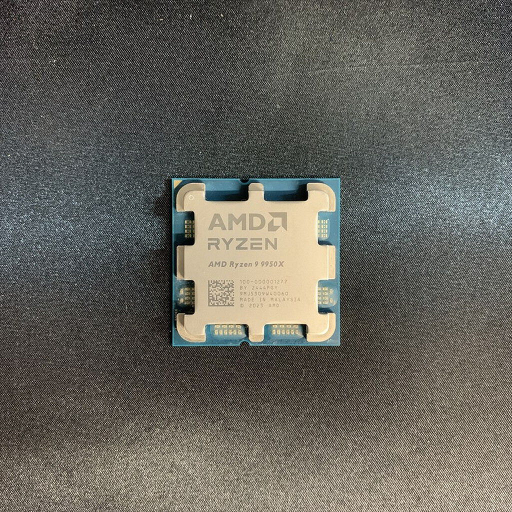 中古 AMD Ryzen 9 9950X (AM5/4.3GHz/80M/C16/T32/170W) 169024