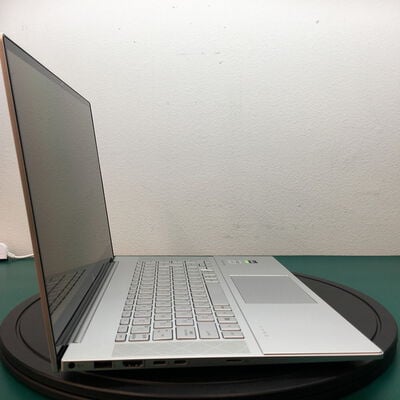 【佐賀南部バイパス店】中古  HP ENVY 15-ep(i9-10885H/32GB/SSD2TB/RTX2060/15.6/3840x2160/W11P) 5250001446 