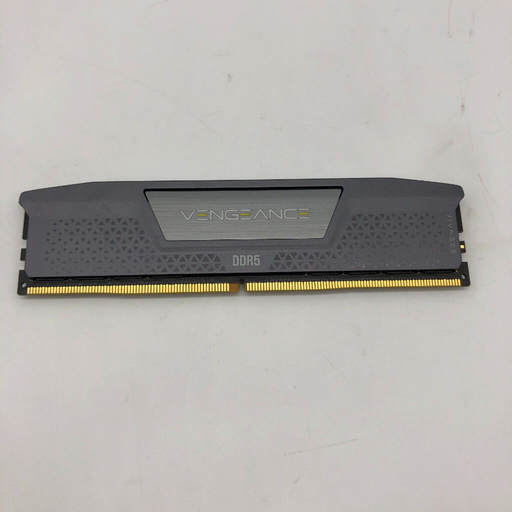 中古 DDR5 PC5-44800 32GB(Corsair CMK64GX5M2B5600Z40) 4640002637