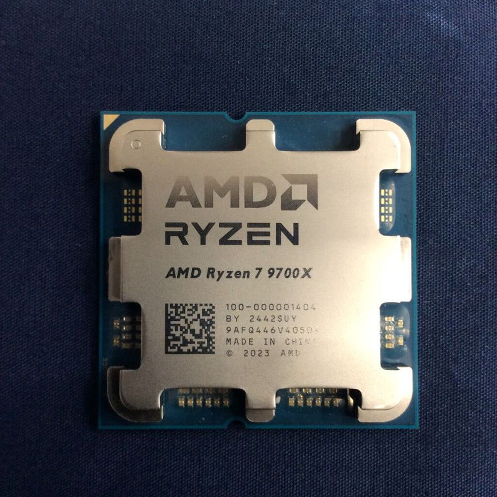 中古 AMD Ryzen 7 9700X (AM5/3.8GHz/40M/C8/T16/65W) 169022