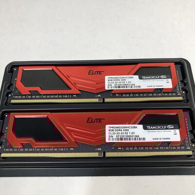 【神戸・三宮店】中古  8GB 2枚組(合計16GB) PC4-25600/DDR4-3200 デスクトップ用 190923 