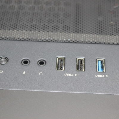 【通販センター】中古  アーク BTO PC(Intel Core i7 9700K/32GB DDR4 (PC4)/SSD1TB/なし/NVIDIA GeForce RTX 2070 8GB/W11H64 MAR) 196965 