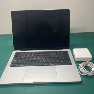 【浦添城間店(沖縄)】中古  MacBook Pro MRX83J/A 
(14インチ/M3/2023/36GB/1TB) 3290006212 