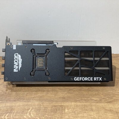 【富山本郷店】中古  INNO3D N507T3-16D7-176068N (RTX5070Ti 16GB) 4760001760 