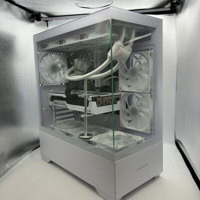 【宇都宮鶴田店】中古  デスクトップPC(Ryzen 9 9950X3D/32GB/SSD2TB/RX9070XT) 5280001903 
