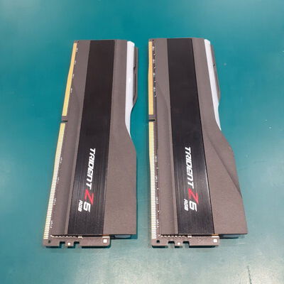 【鹿児島店】中古  32GB 2枚組(合計64GB) PC5-48000/DDR5-6000 デスクトップ用 190868 