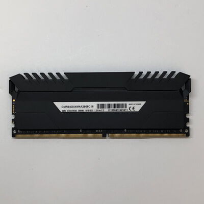 【津ラッツ店】中古  PC4-21300 16GB デスクトップ用(DDR4-2666) 135638 