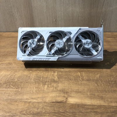 【姫路店】中古  ASRock RX9060XT SL 16GO(RX9060XT Steel Legend 16G) 179896 