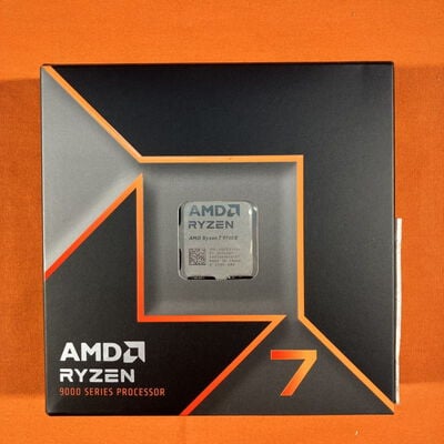 【なんば店】中古  AMD Ryzen 7 9700X (AM5/3.8GHz/40M/C8/T16/65W) 169022 