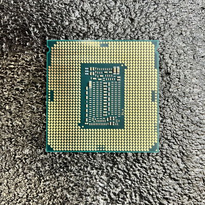 【熊本浜線店】中古  INTEL Core i7 9700K (1151/3.60GHz/12M/C8/T8) 138481 