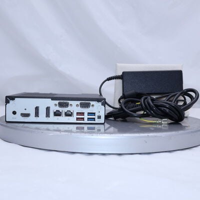 【通販センター】中古  Shuttle Shuttle XPC DH370(Intel Core i7 8700/16GB DDR4 (PC4)/SSD1TB/なし/オンボード/W11H64 MAR) 204708 
