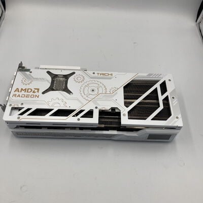 【水戸赤塚店】中古  ASRock RX9070XT TCW 16GO (RX9070XT TaichiWhite OC 16GB) 188988 