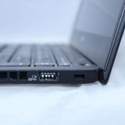 【通販センター】中古  【ジャンク品/保証無/返品質問不可】VAIO VAIO VJPG11C12N (Intel Core i7 8550U 1.8GHz/8GB/SSD256GB/なし/オンボード/13.3/1920x1080/Wi-Fi/WEBCAM/OSなし) 184426 