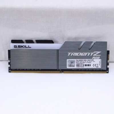 【通販センター】中古  PC4-25600 8GB デスクトップ用(DDR4-3200) 140727 