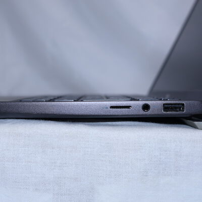 【通販センター】中古  【ジャンク品/保証無/返品質問不可】Dell Vostro 5301(Intel Core i5 1135G7/8GB/SSD256GB/なし/オンボード/13.3/1920x1080/Wi-Fi/OSなし) 185879 