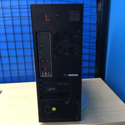 【博多店】中古  BTOパソコン(i7 9700K/16GB/SSD256GB/HDD2TB/RTX2060 SUPER) 3310006422 