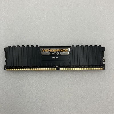 【新潟店】中古  PC4-25600 16GB デスクトップ用(DDR4-3200) 140728 