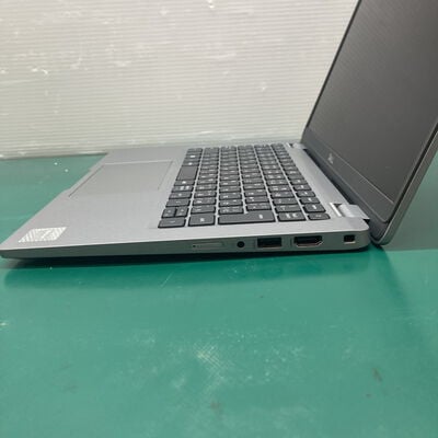 【浦添城間店(沖縄)】中古  DELL Latitude 5320 (Intel Core i7 1185G7 3.0GHz/16GB/SSD256GB/-/-/13.3/1920x1080/Wi-Fi/WEBCAM/W11H MAR) 183658 