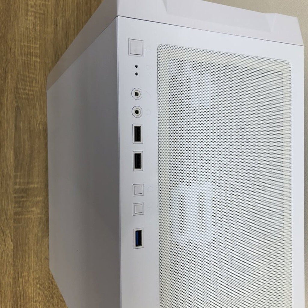 中古PCビーター 中古 自作PC(Ryzen 7 5700X/32GB/SSD1TB/RTX5060Ti 8GB) 4990001555