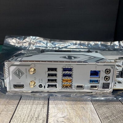 【広島店】中古  ASRock B850 Steel Legend WiFi (B850 AM5 ATX DDR5) 175464 