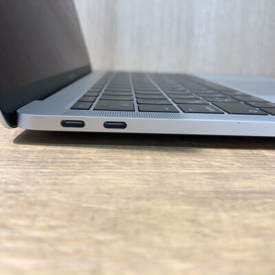 【姫路店】中古  Apple MacBook Pro 13インチ 2017 シルバー Core i5 2.3GHz/8GB/256GB SSD MPXU2J/A 135869 