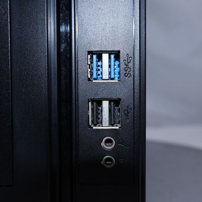 【通販センター】中古  【ジャンク品/保証無/返品質問不可】THIRDWAVE Slim Knight (Intel Celeron CPU G3900 2.80GHz/8GB/SSD128GB/なし/オンボード/W11H64 MAR) 1000804237 185092 