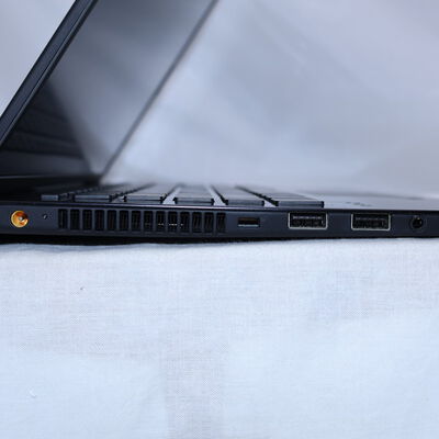 【通販センター】中古  【ジャンク品/保証無/返品質問不可】VAIO VJPK11C12N (Intel Core i7 8565U 1.80GHz/16GB/SSD256GB/なし/オンボード/14/1920x1080/Wi-Fi/WEBCAM/-) 