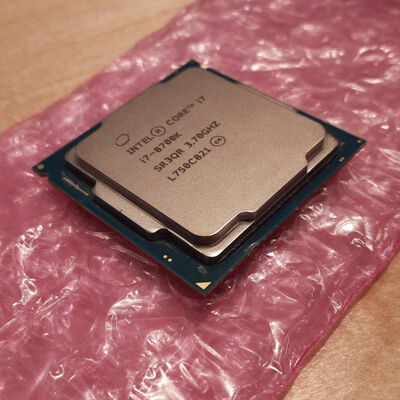 【鹿児島店】中古  INTEL Core i7 8700K (1151/3.70GHz/12M/C6/T12) 136197 