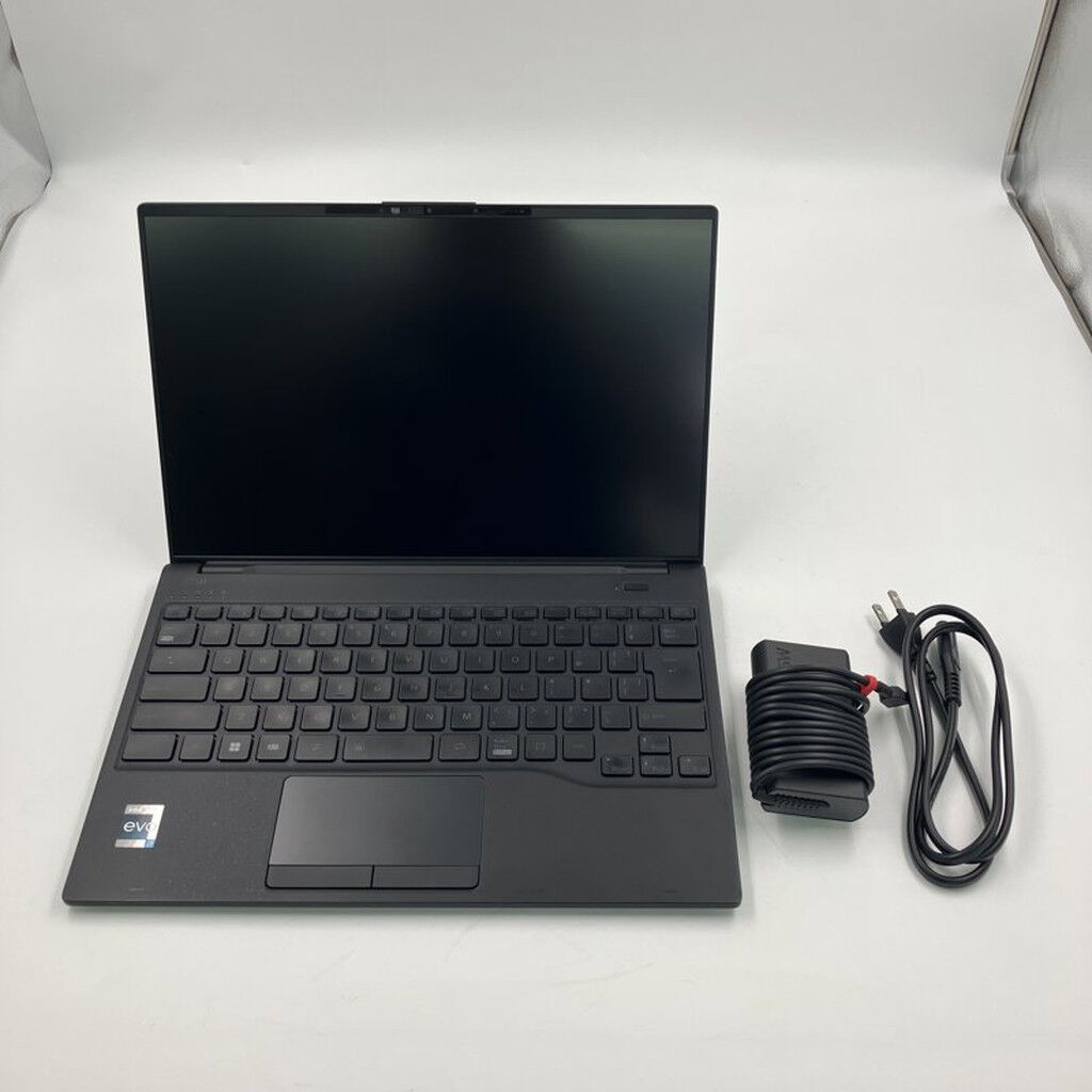 中古 富士通 FMV Zero LIFEBOOK UHシリーズ WU4/H1 (i7 1360P/32GB