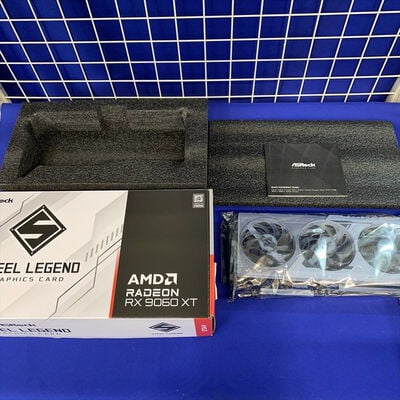 【横浜駅前店】中古  ASRock RX9060XT SL 16GO(RX9060XT Steel Legend 16G) 179896 