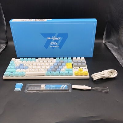 【宇都宮鶴田店】中古  ふもコレ&times;ブルーアーカイブ ミレニアムサイエンススクール ゲーミングキーボード ジャスミン軸 5280001589 