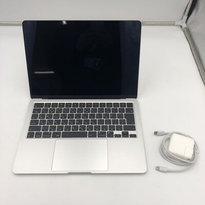 【福井日之出店】中古  MacBook Air 13インチ(M3/2024) シルバー M3(CPU:8C/GPU:10C)/16G/512G
  4780001160 