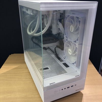 【甲府飯田店】中古  自作パソコン(Ryzen 7 8700G/32GB/SSD2TB/RTX5070/W11H) 4720001777 