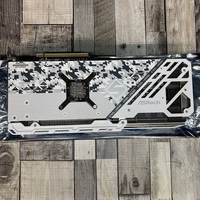 【広島店】中古  ASRock RX7800XT SL 16GO(RX7800XT Steel Legend OC) 3320004925 