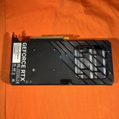 【なんば店】中古  Palit NE64060019P1-1070D (RTX4060 8GB) 158791 