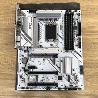 中古  ASRock B760 Pro RS/D4 WiFi White (B760 1700 ATX DDR4) 4990001104 