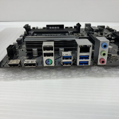 【秋葉原本店】中古  ASRock B550M Phantom Gaming 4 (B550 AM4 mATX DDR4 3280020147 