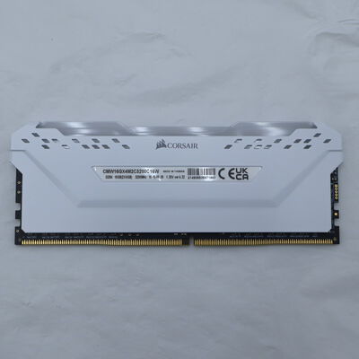 【通販センター】中古  PC4-25600 8GB デスクトップ用(DDR4-3200) 140727 