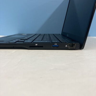 【博多店】中古  FUJITSU LIFEBOOK U9312/j (i5-1245U/8GB/SSD256GB/W11P) 3310006805 