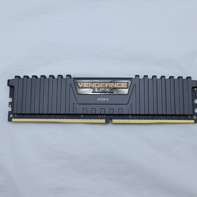 【通販センター】中古  PC4-25600 16GB デスクトップ用(DDR4-3200) 140728 