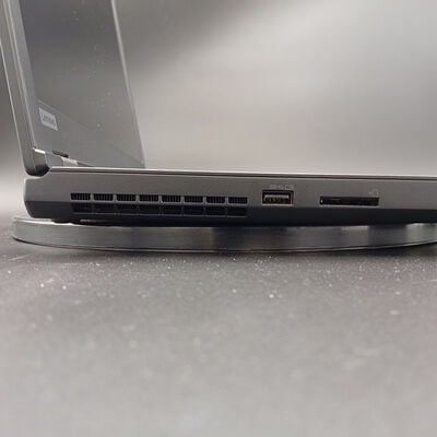 【大須店】中古  Lenovo ThinkPad P52　20MAS12700 (Core i7 8750H/16GB/SSD512GB/-/NVIDIA Quadro P1000 4GB/15.6ｲﾝﾁ/1920x1080/Wi-Fi/WEBCAM/W11H64) 176658 