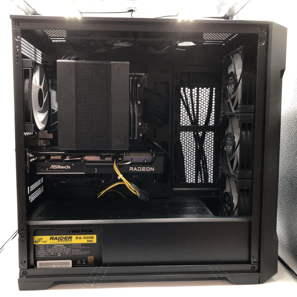 中古 自作PC(Ryzen 7 7700X/32GB/SSD1TB/RX9060XT 16GB) 4680002713