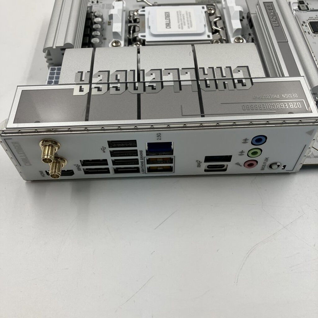 中古 ASRock B850 Challenger WiFi White (B850 AM5 ATX) 3280023288
