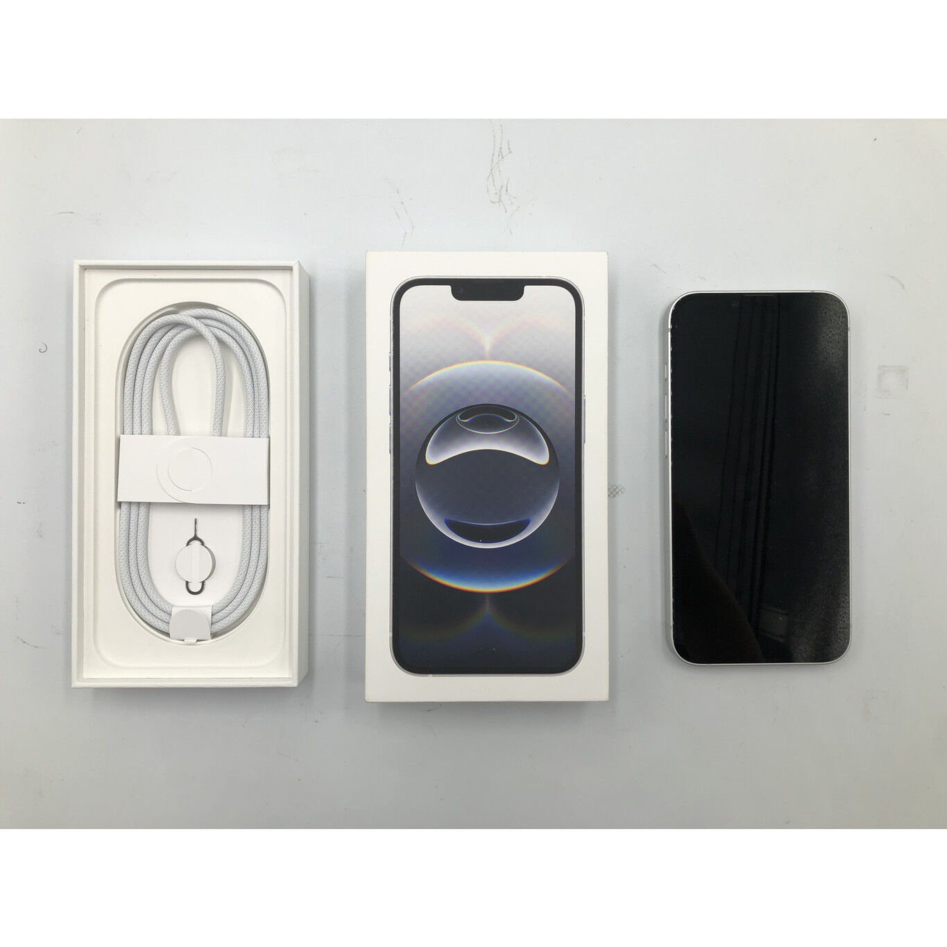 中古 【docomo版SIMフリー】Apple iPhone16e ホワイト 128GB MD1R4J/A