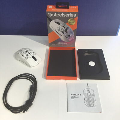 【松山環状枝松店】中古  SteelSeries Aerox 3 Snow 2022 Edition (62603J) 4560001012 