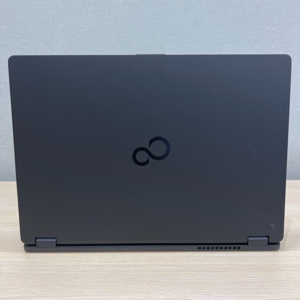 パソコン FUJITSU LIFEBOOK Fujitsu Lifebook E5410 - i7-10510U · Intel UHD Graphics