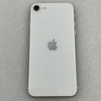 【新潟店】中古  【SIMロック解除済み】【docomo】Apple iPhoneSE 4.7インチ (第2世代/2020) 64GB (ホワイト) MHGQ3J/A 新パッケージ版 155739 