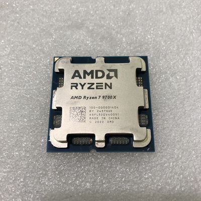 【甲府飯田店】中古  AMD Ryzen 7 9700X (AM5/3.8GHz/40M/C8/T16/65W) 169022 