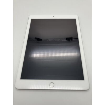 【秋葉原本店】中古  Apple iPad (2018) Wi-Fi 32GB シルバー MR7G2J/A 136940 